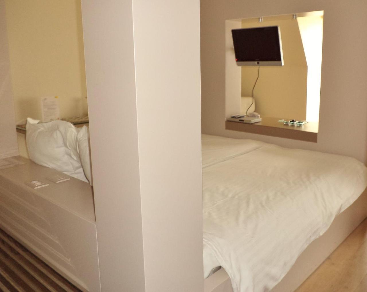 Hotel Recour Poperinge Exterior photo